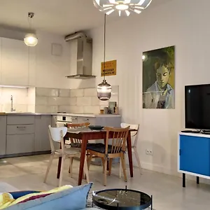 Wilanow Comfort, Klimatyzacja, Garaz, Fast Wifi Apartament